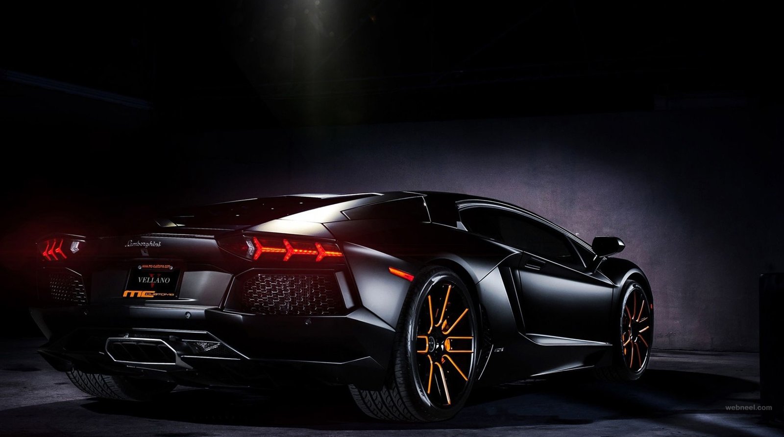 black car 